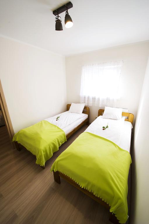 Krolewski Apartament Krasków Exterior foto