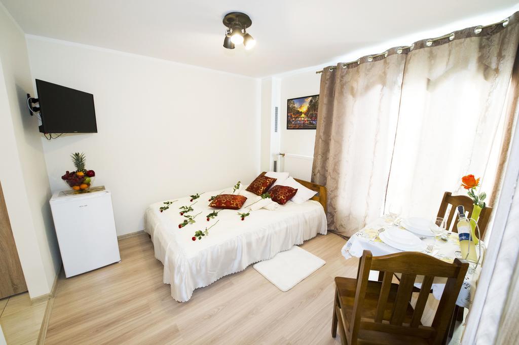 Krolewski Apartament Krasków Exterior foto
